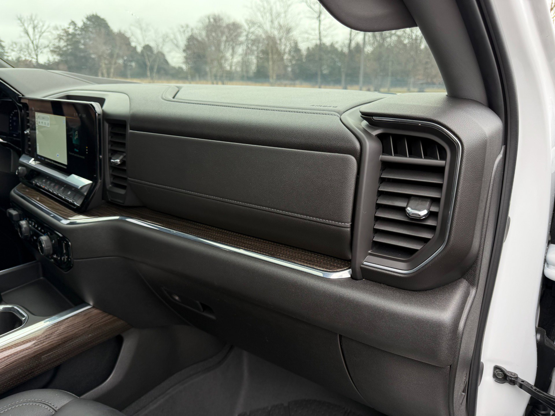 Used 2024 Chevrolet Silverado 1500 RST w/ Redline Edition image 16