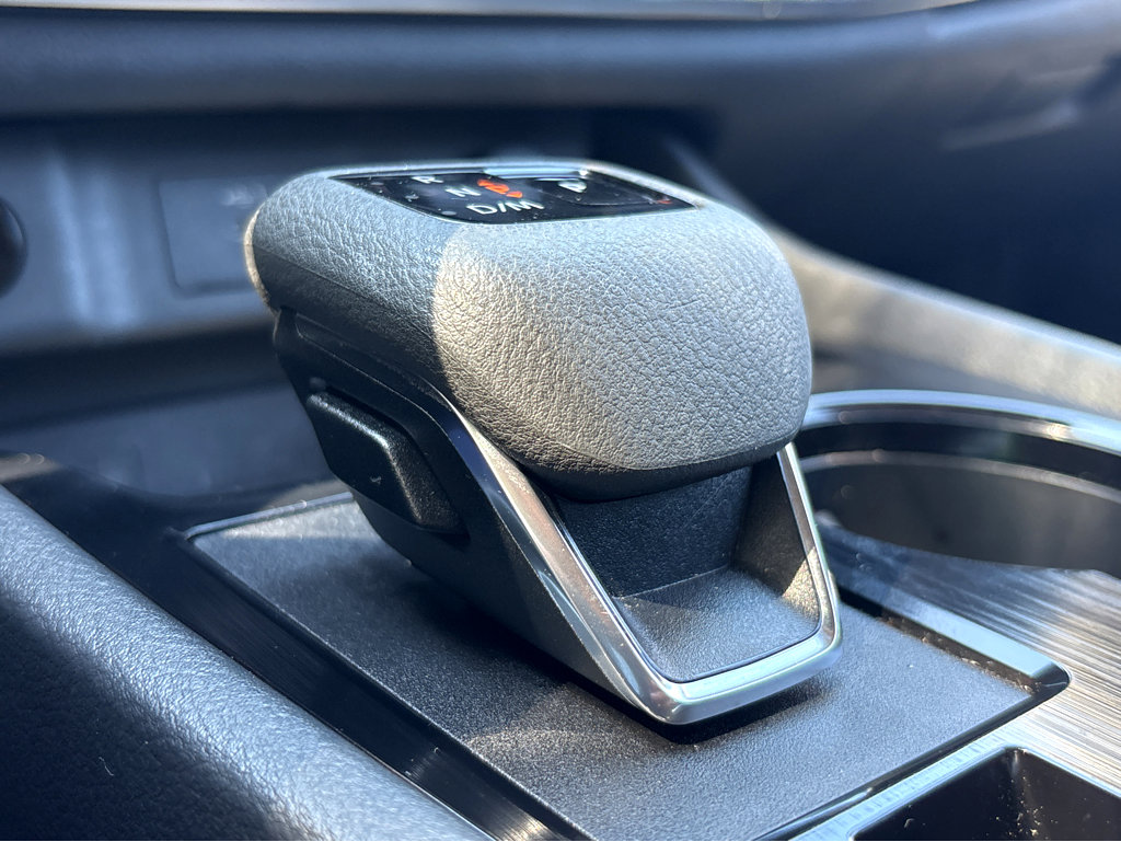 Used 2024 Nissan Rogue SL w/ SL Premium Package image 18