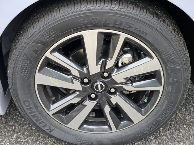 New 2025 Nissan Versa SV image 10