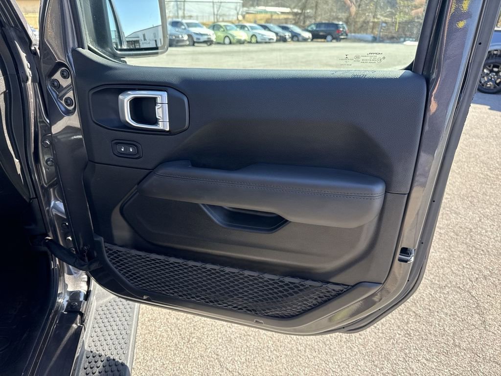 Used 2021 Jeep Wrangler Unlimited Sahara image 21