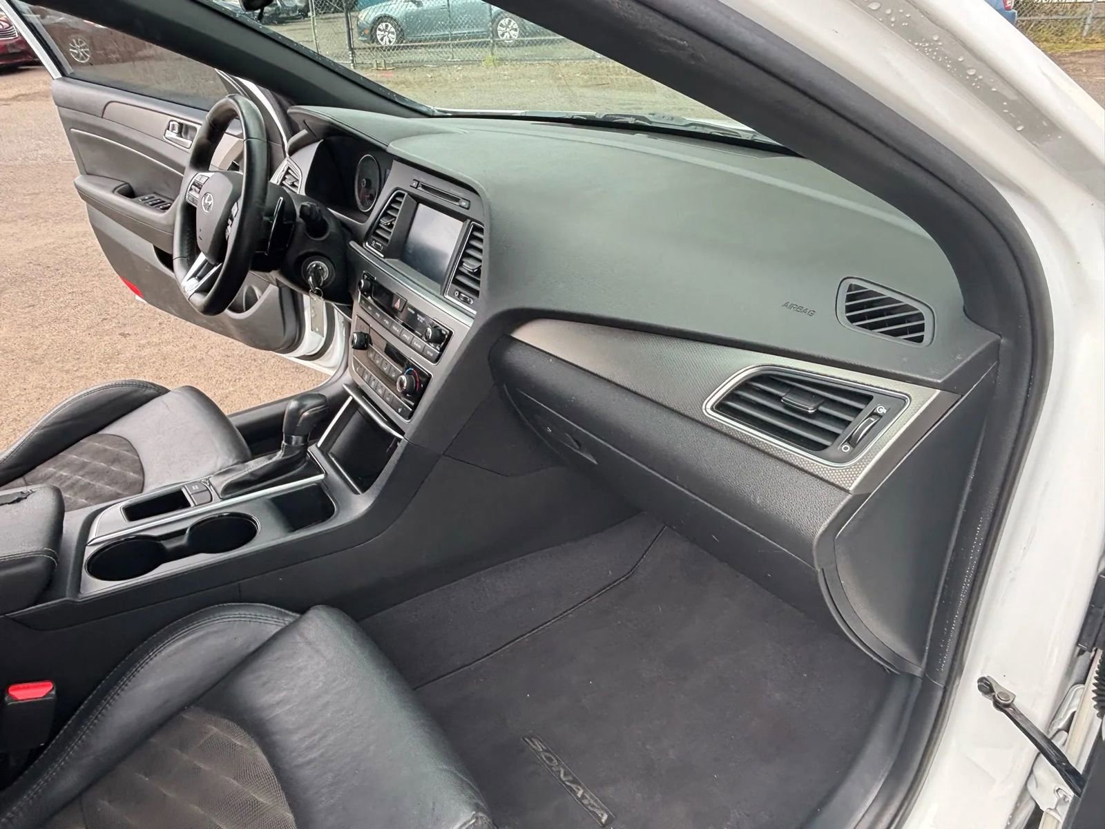Used 2017 Hyundai Sonata Sport 2.0T image 15