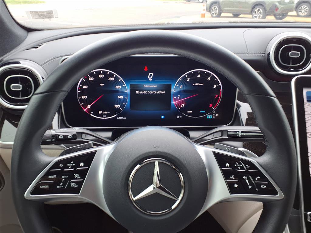 Used 2024 Mercedes-Benz GLC 300 4MATIC image 16