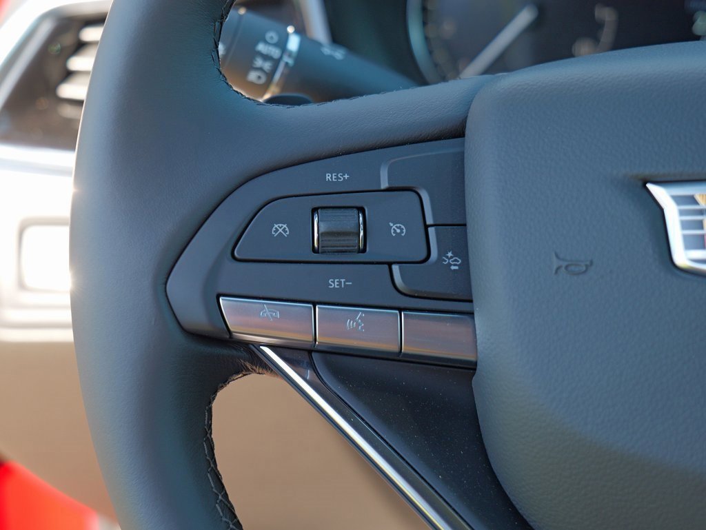 New 2025 Cadillac XT6 Luxury image 12