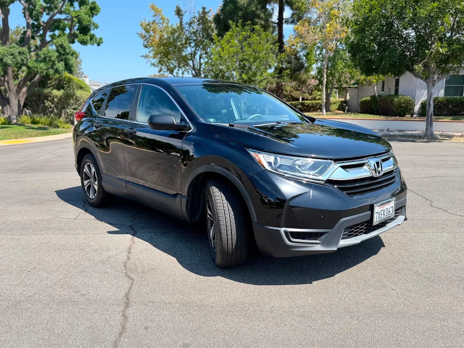 Used 2017 Honda CR-V LX image 1