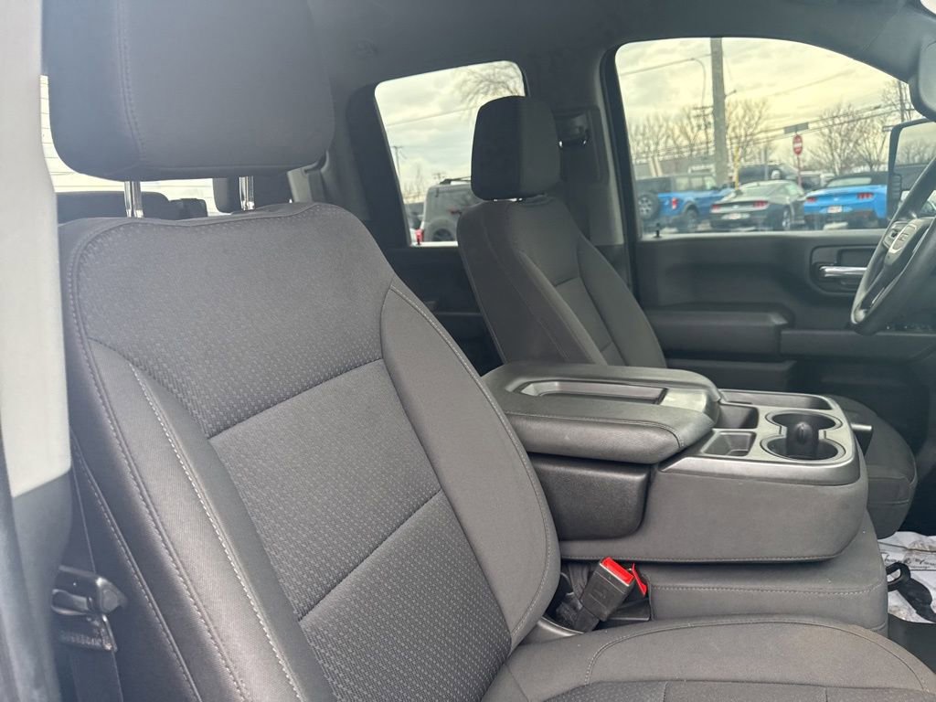 Used 2023 GMC Sierra 3500 Pro w/ Convenience Package image 32