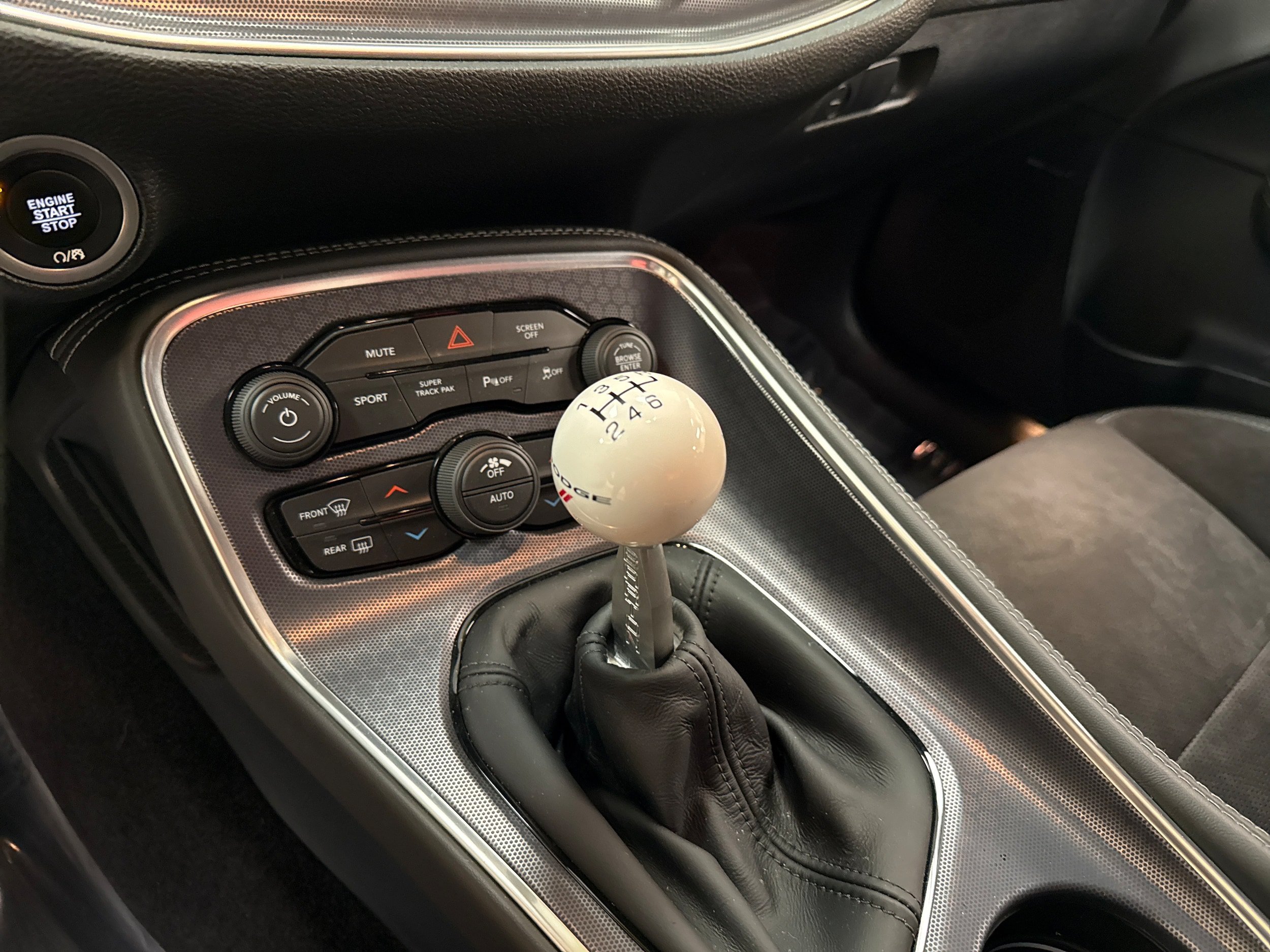 Used 2018 Dodge Challenger T/A RWD image 9