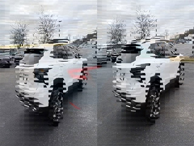 New 2026 Chevrolet Trax LT w/ Driver Confidence Package image 4