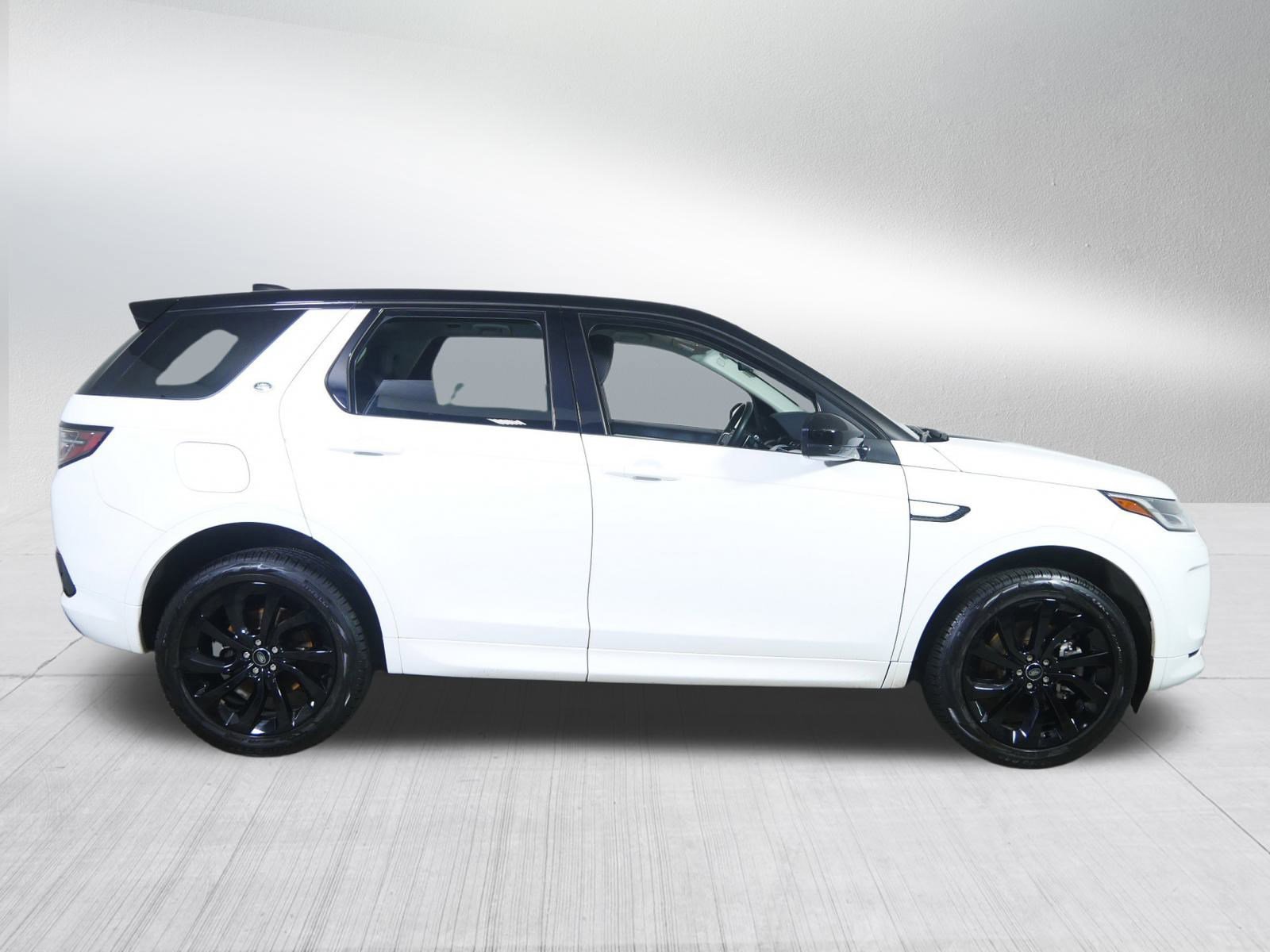 Used 2022 Land Rover Discovery Sport SE R-Dynamic image 8