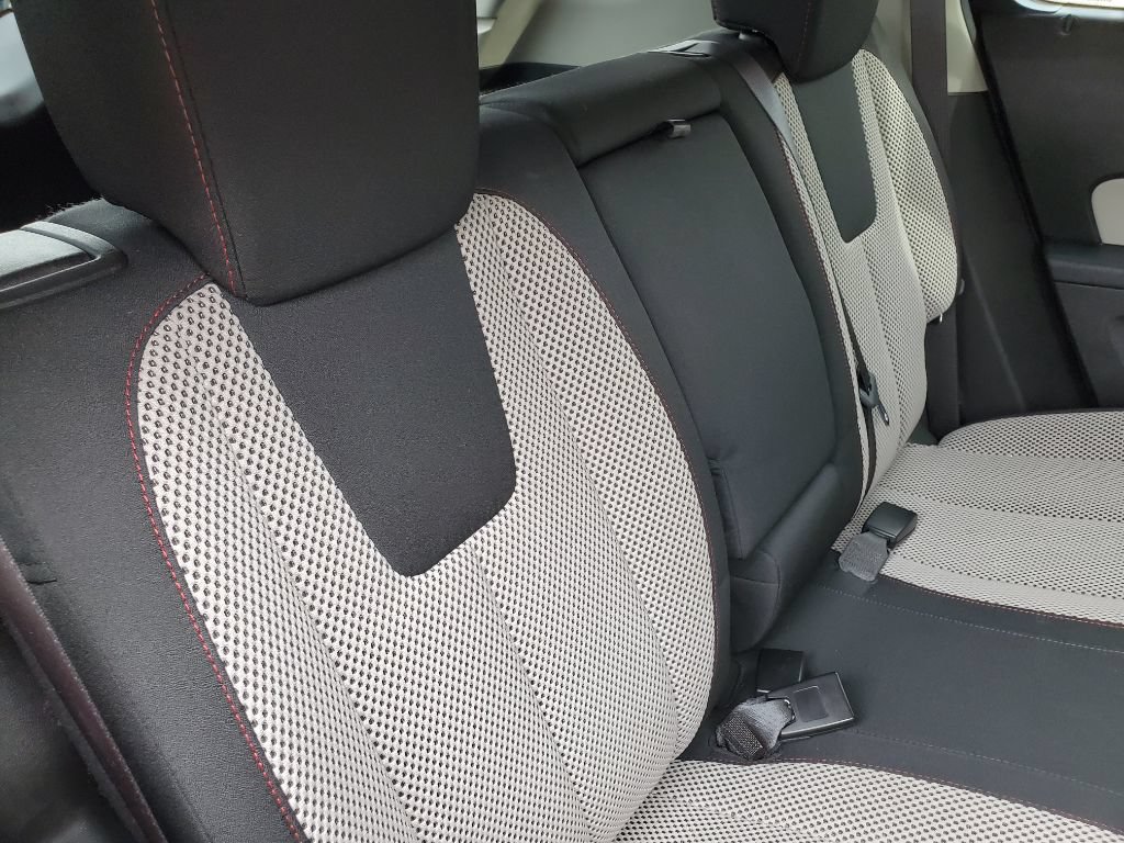 Used 2011 Chevrolet Equinox LT FWD image 34