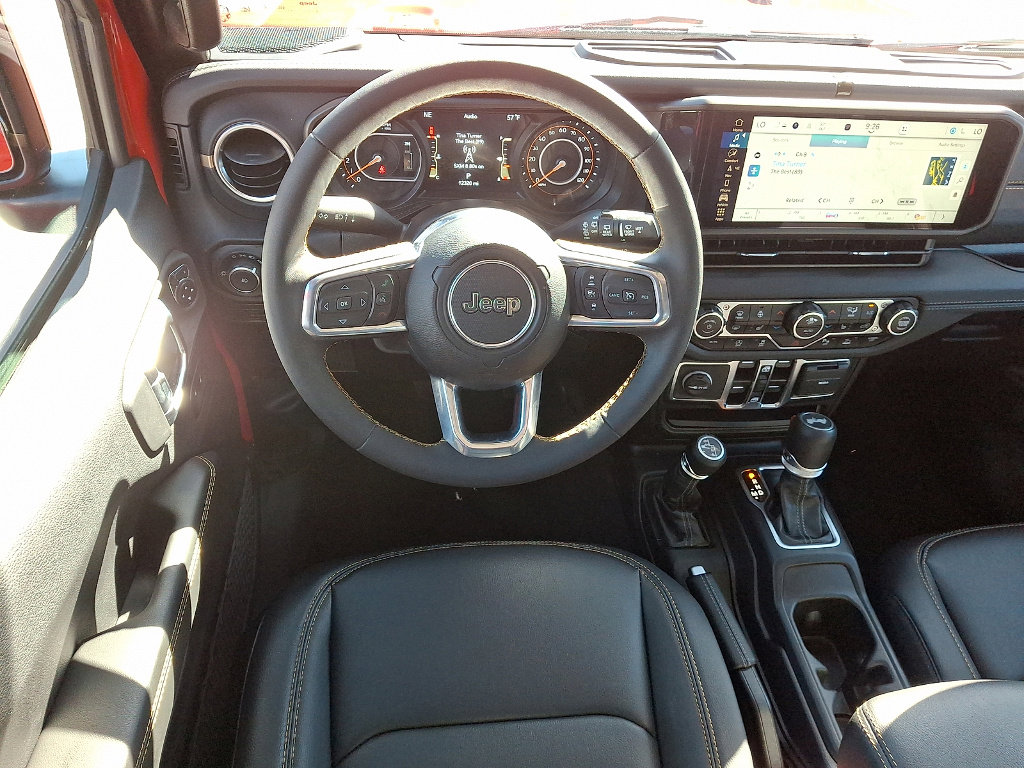 Certified 2024 Jeep Wrangler Unlimited Sahara w/ Technology Group AWD/4WD image 13