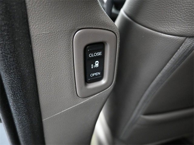 Used 2017 Honda Odyssey EX-L image 23