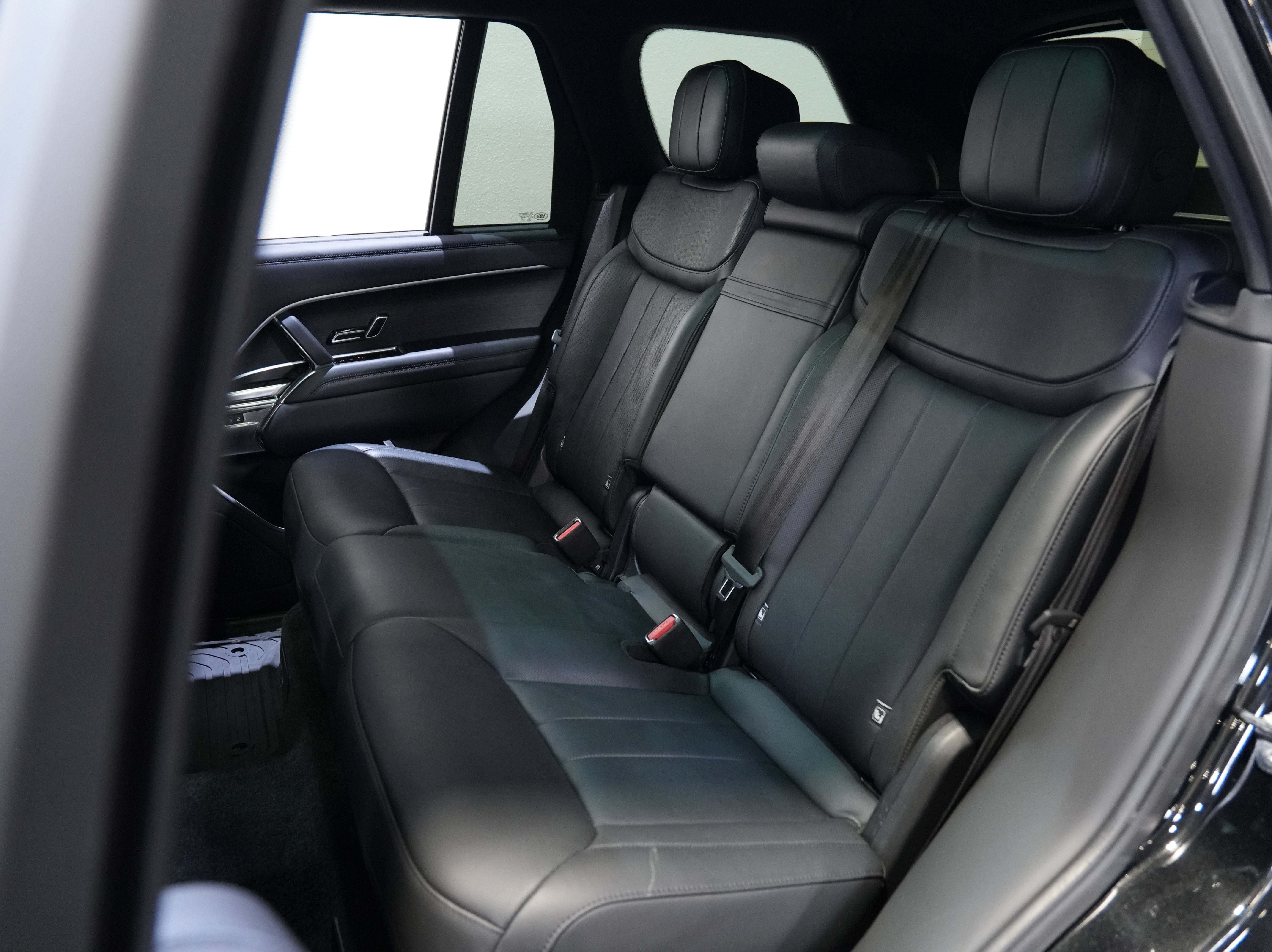 Used 2023 Land Rover Range Rover SE AWD/4WD image 34