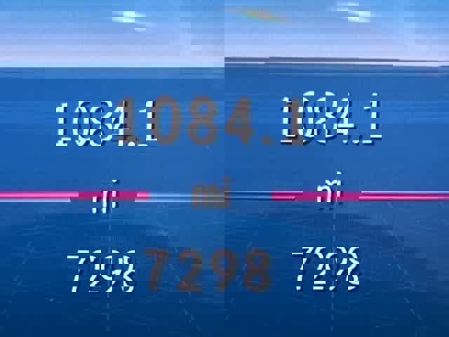 Used 2025 Mercedes-Benz GLC 350e 4MATIC image 35