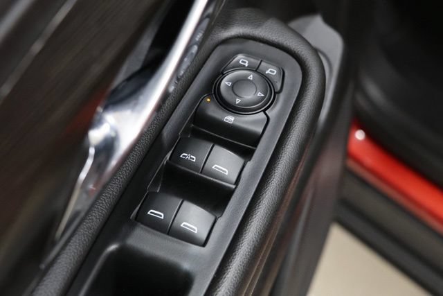 Used 2023 GMC Terrain SLE w/ Driver Convenience Package FWD image 17