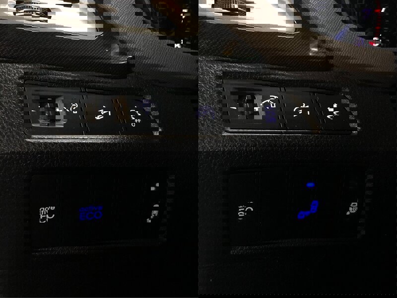 Used 2014 Hyundai Santa Fe Sport w/ Premium Equipment Package 03 image 26