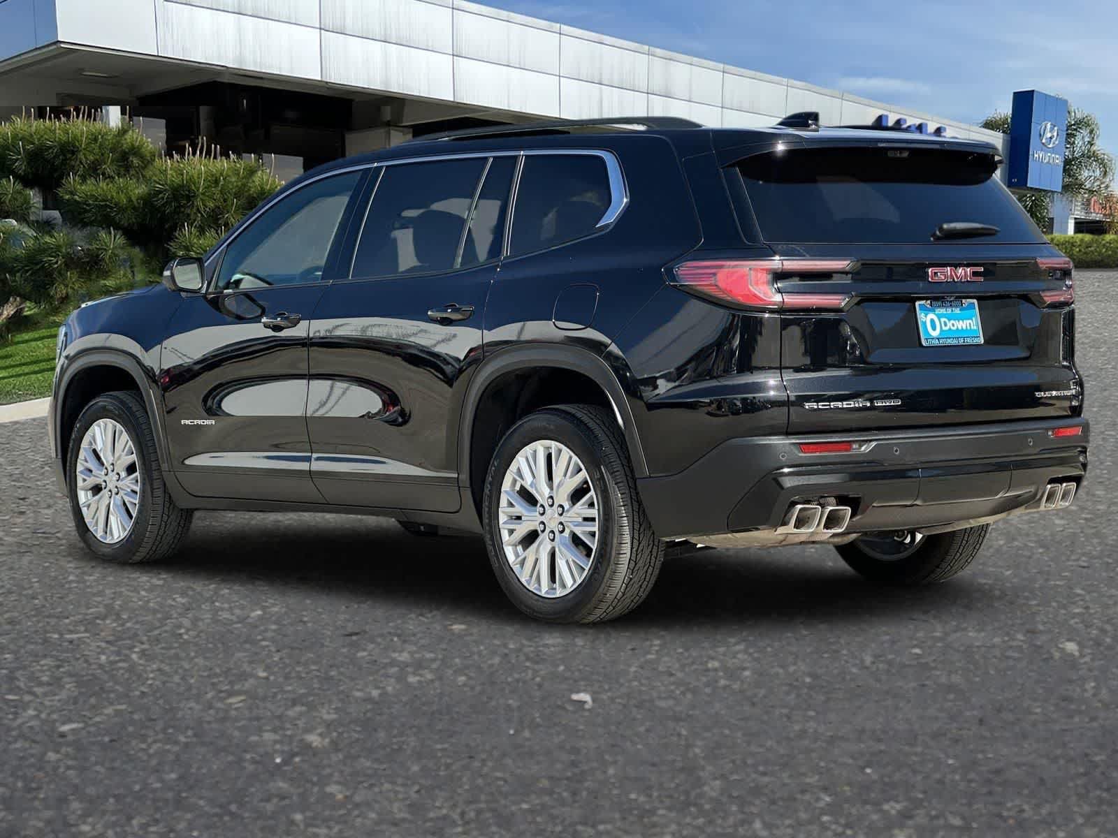 Used 2026 GMC Acadia Elevation w/ Elevation Premium Package AWD/4WD image 7