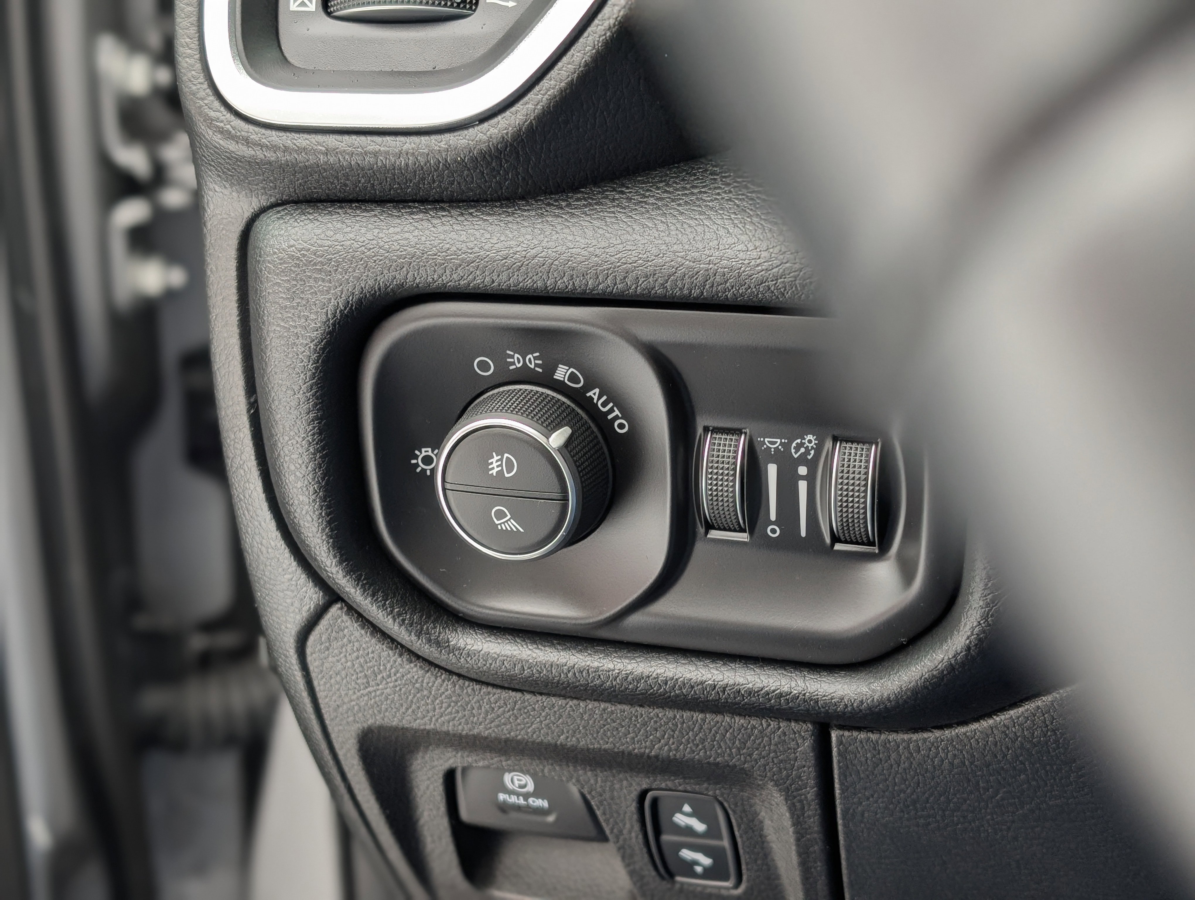 Used 2022 RAM 1500 Laramie image 31