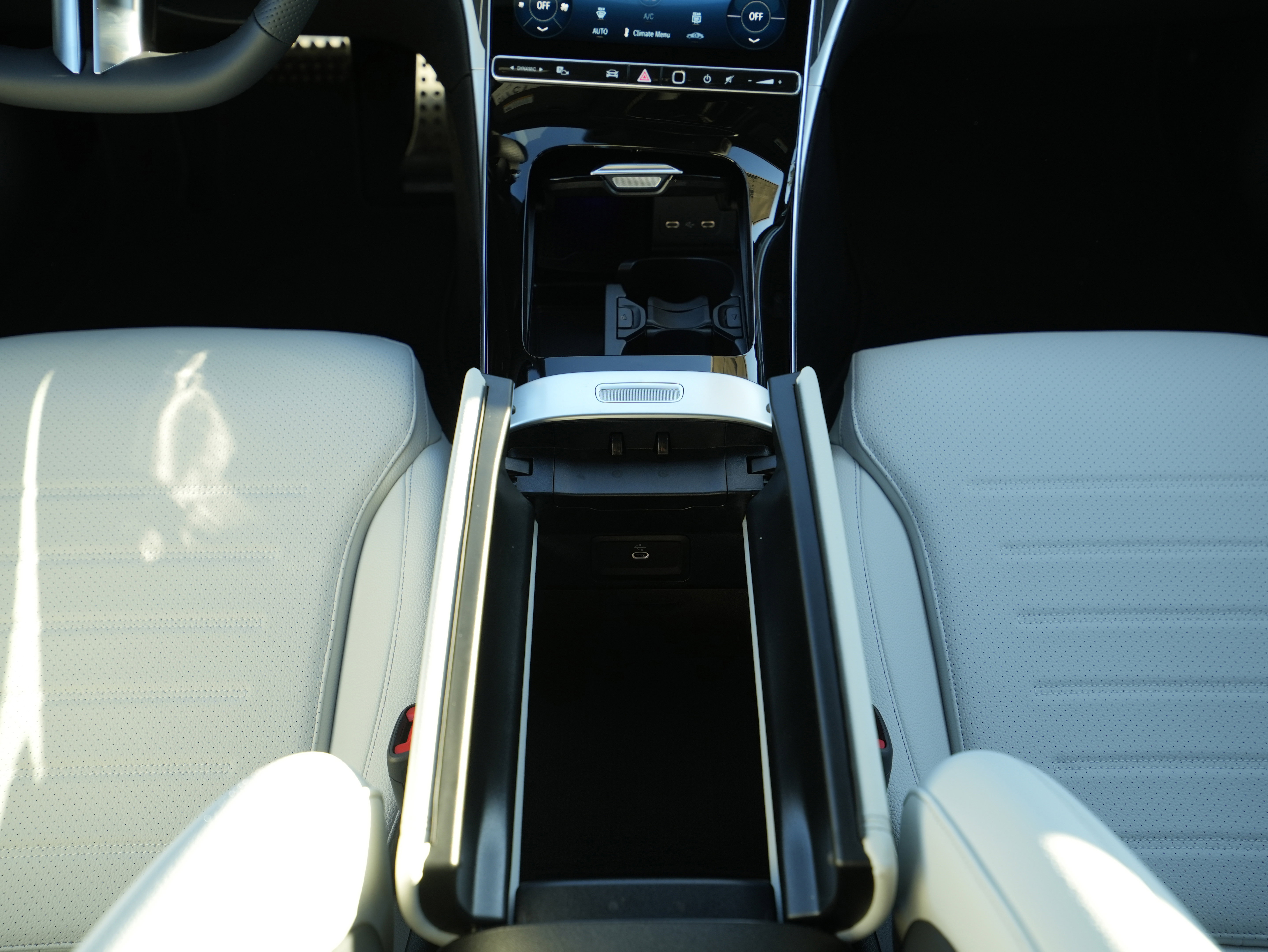 New 2026 Mercedes-Benz C 300 4MATIC Sedan image 28