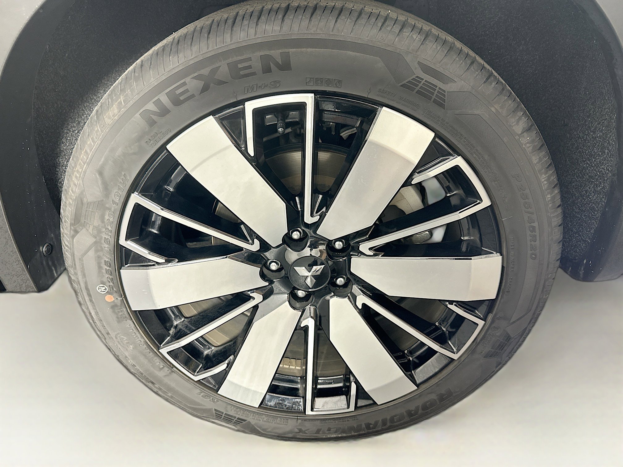 Used 2025 Mitsubishi Outlander SE FWD image 11