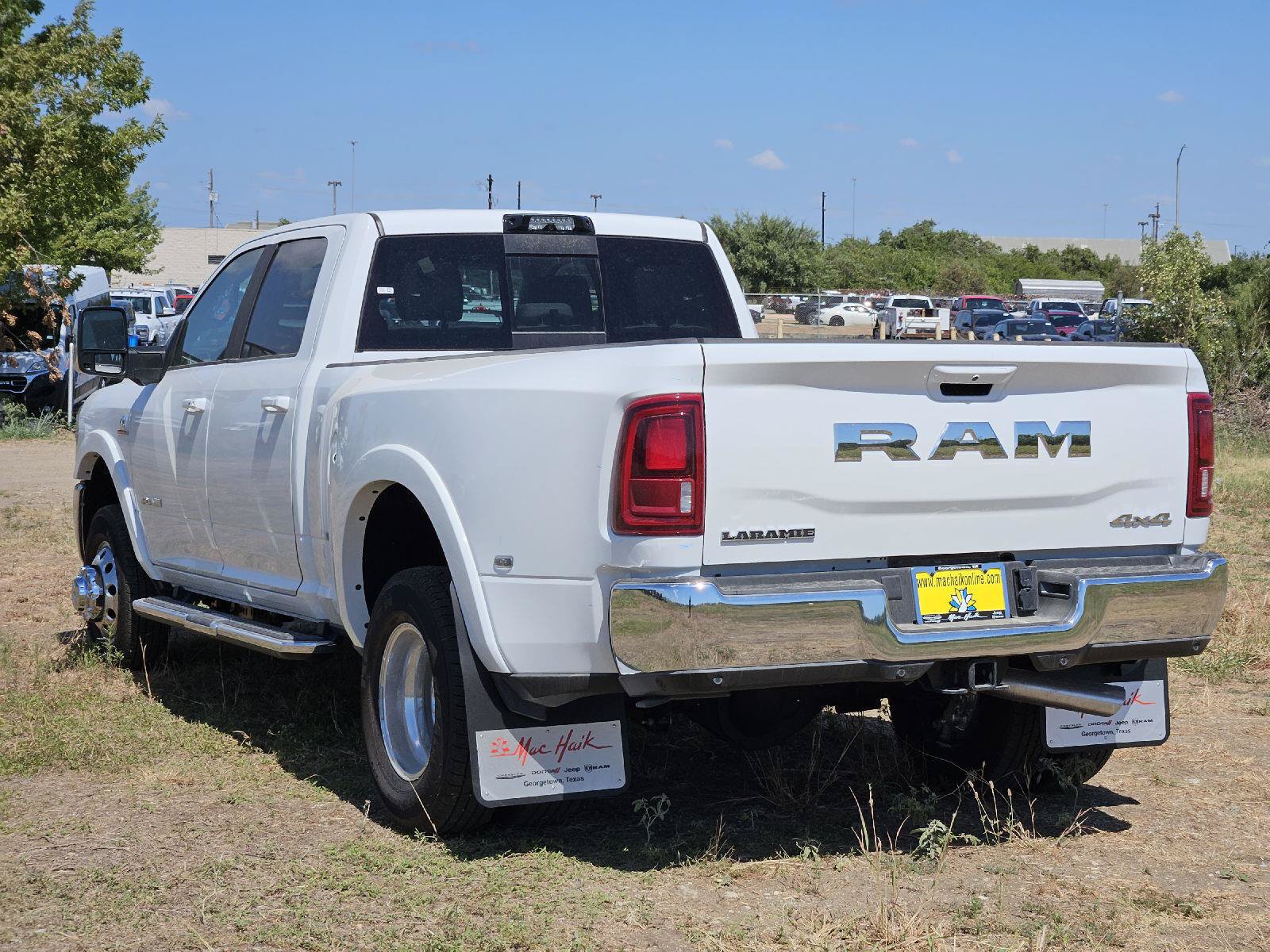 New 2027 RAM 3500 Laramie AWD/4WD image 4