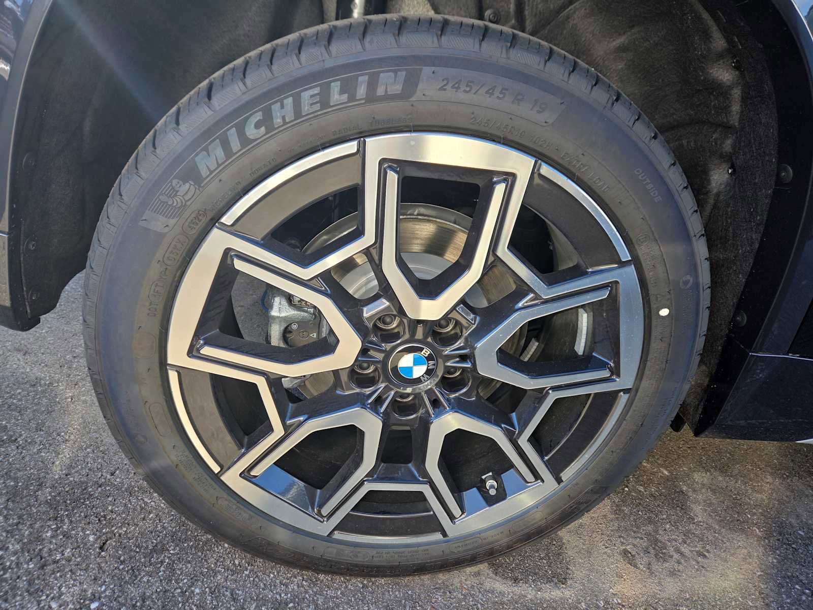 New 2026 BMW X1 xDrive28i w/ Convenience Package image 3