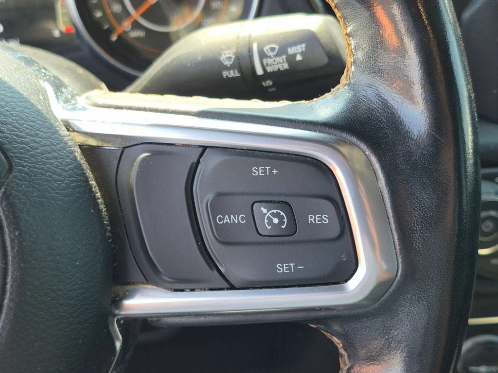 Certified 2021 Jeep Gladiator Overland AWD/4WD image 15