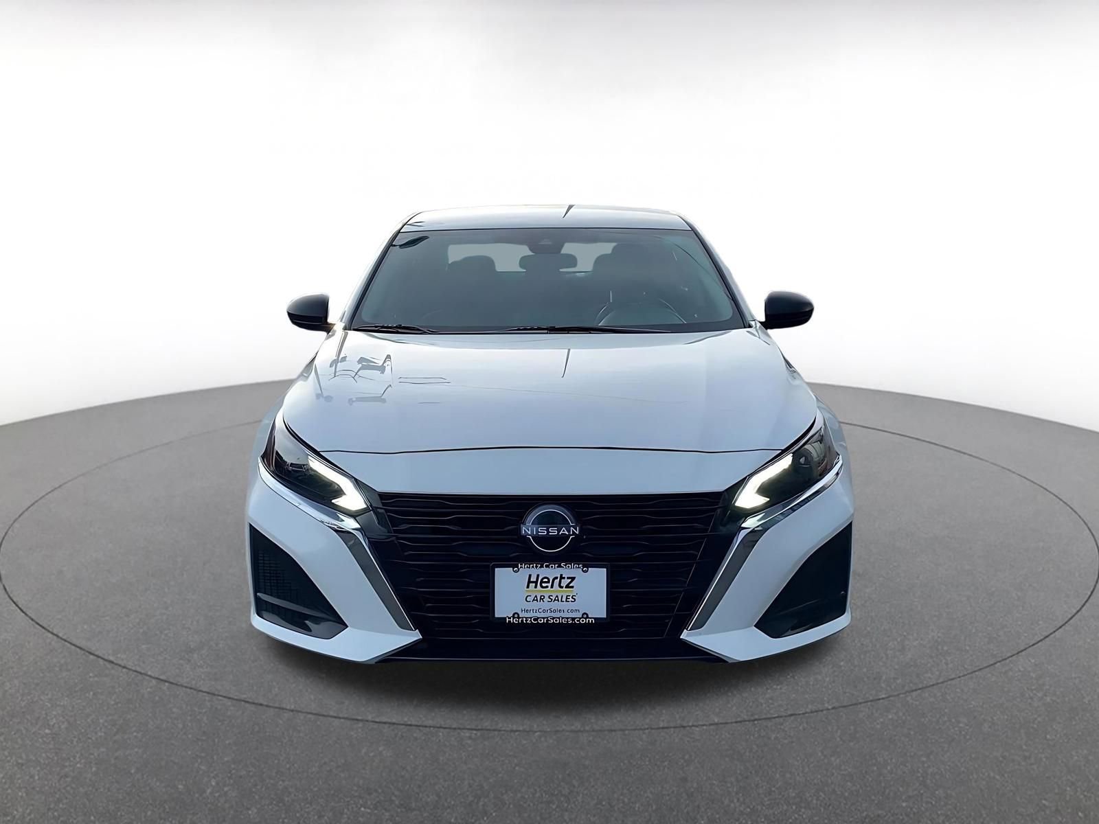 Used 2025 Nissan Altima 2.5 SV image 4