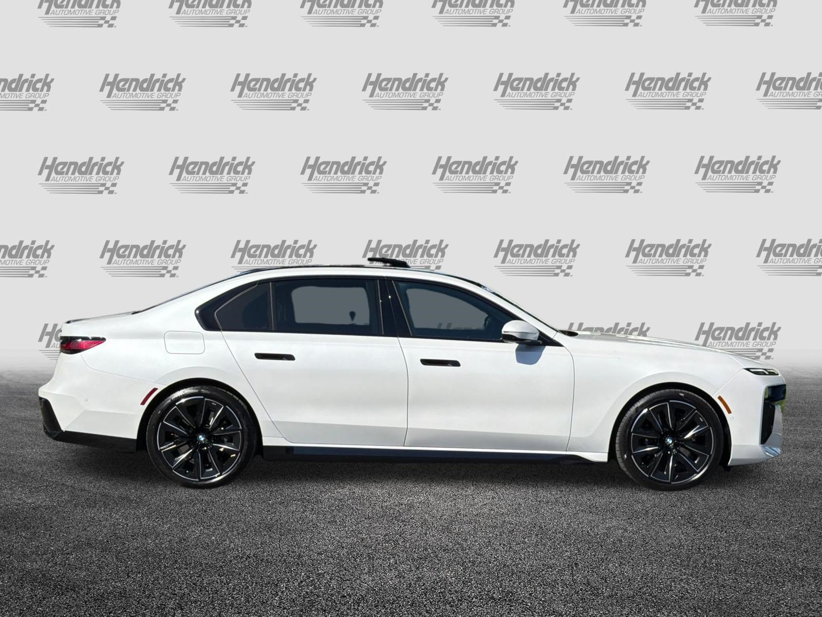Used 2026 BMW 740i RWD image 3