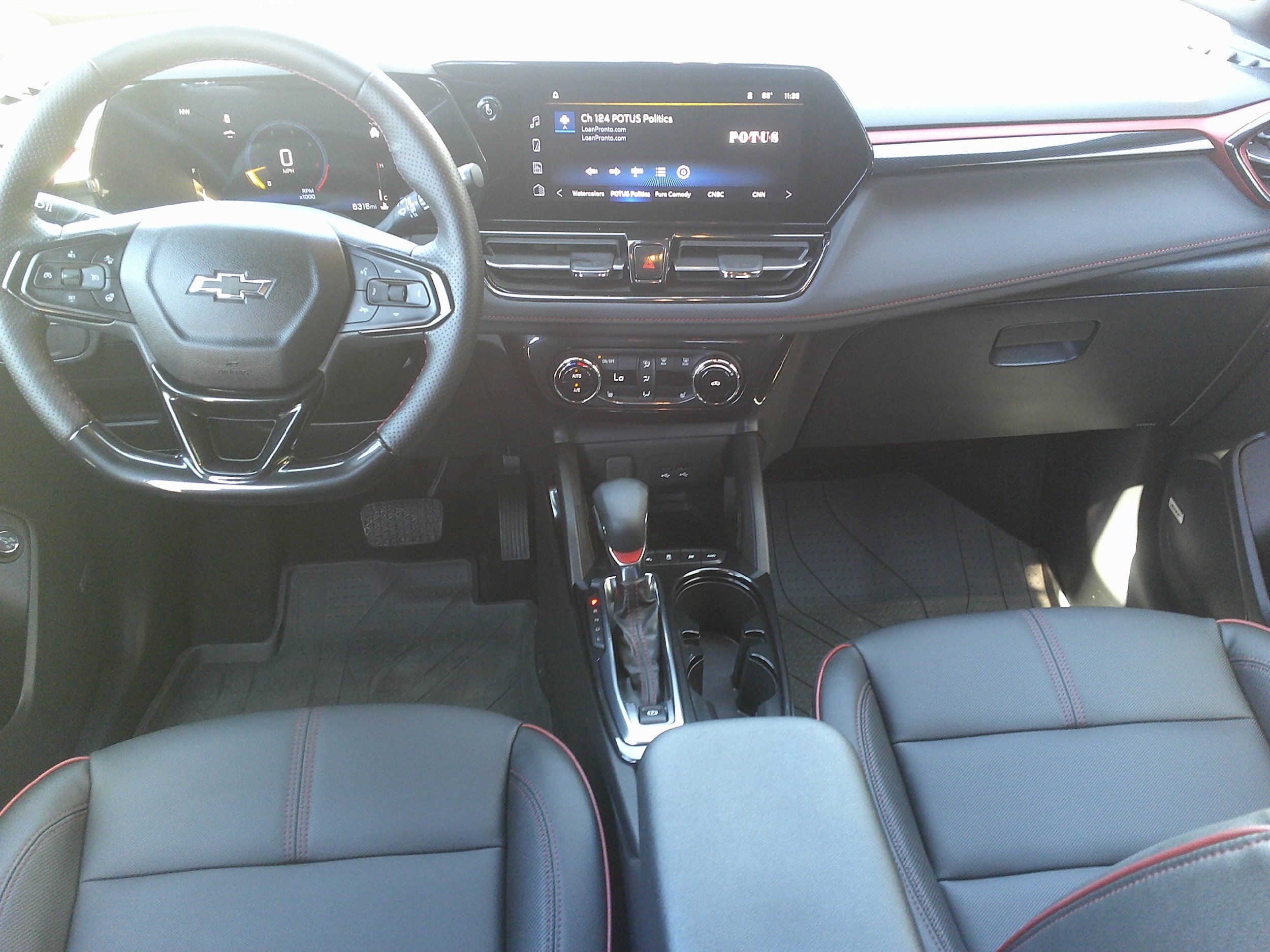 Used 2025 Chevrolet TrailBlazer RS w/ Convenience Package AWD/4WD image 24
