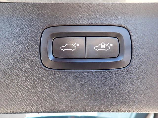 Used 2016 Volvo XC90 T6 Inscription AWD/4WD image 9