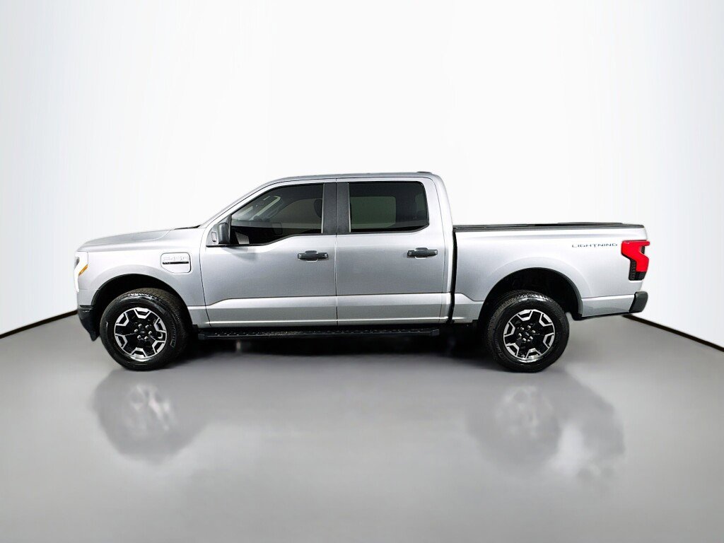 Used 2023 Ford F150 Lightning Pro AWD/4WD image 2