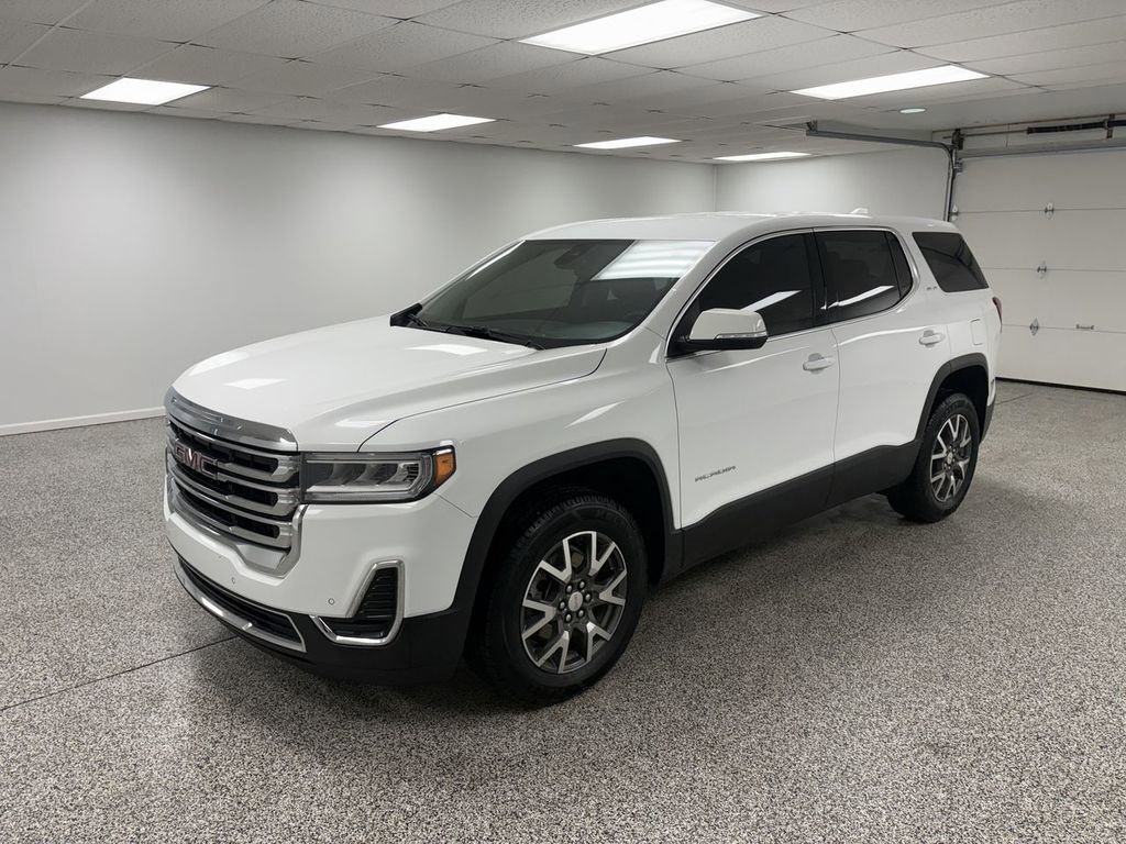 Used 2023 GMC Acadia SLE image 4