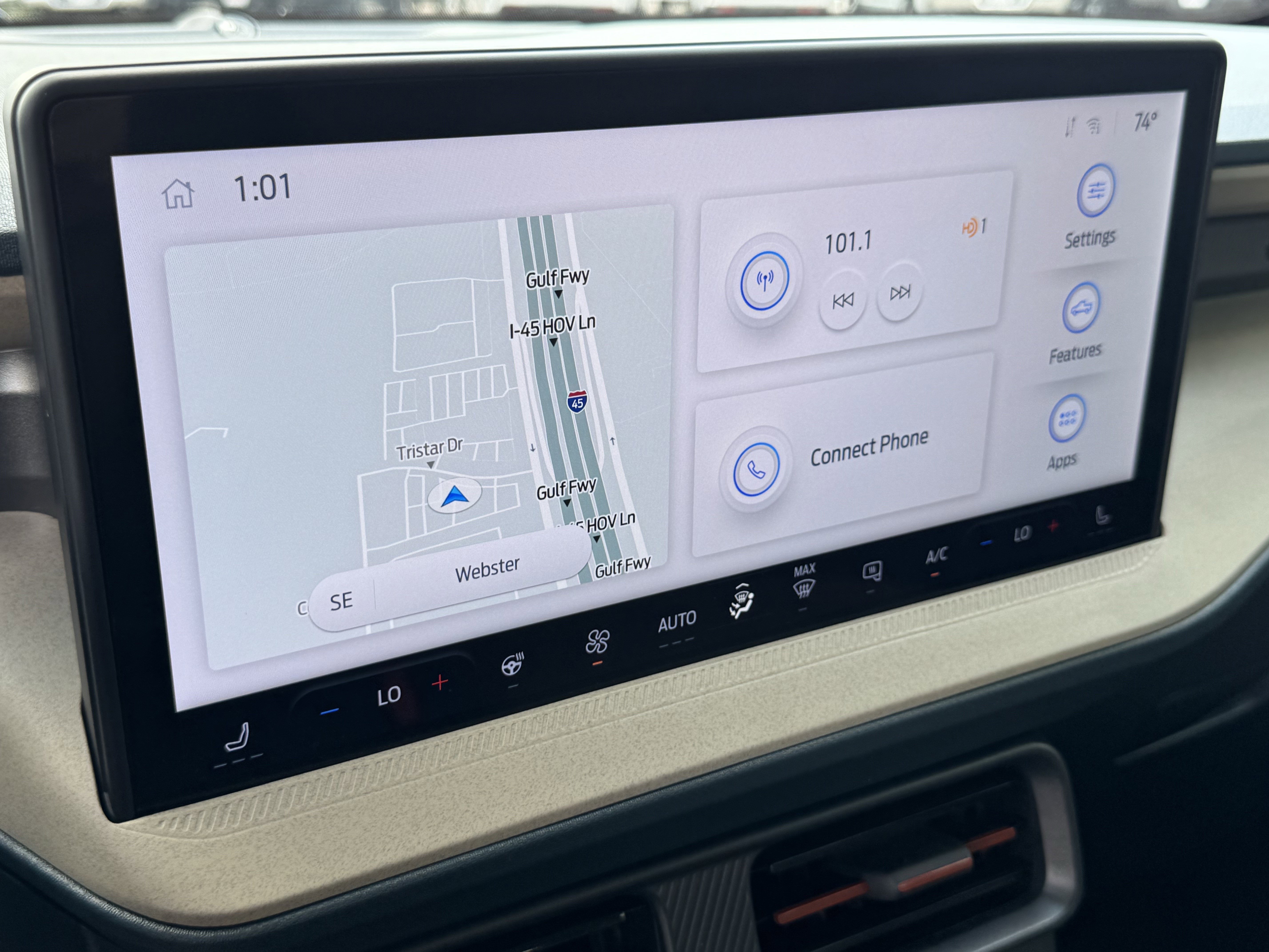 Used 2025 Ford Maverick Lariat image 18