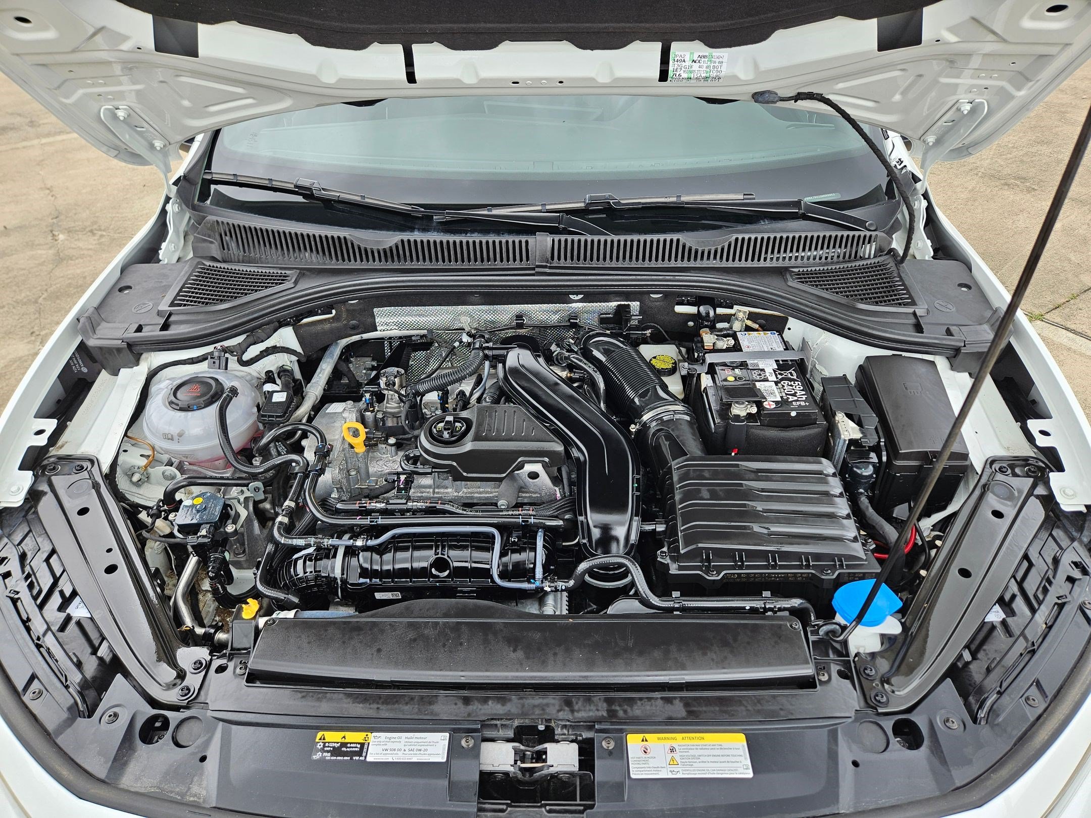 Used 2025 Volkswagen Jetta Sport FWD image 30