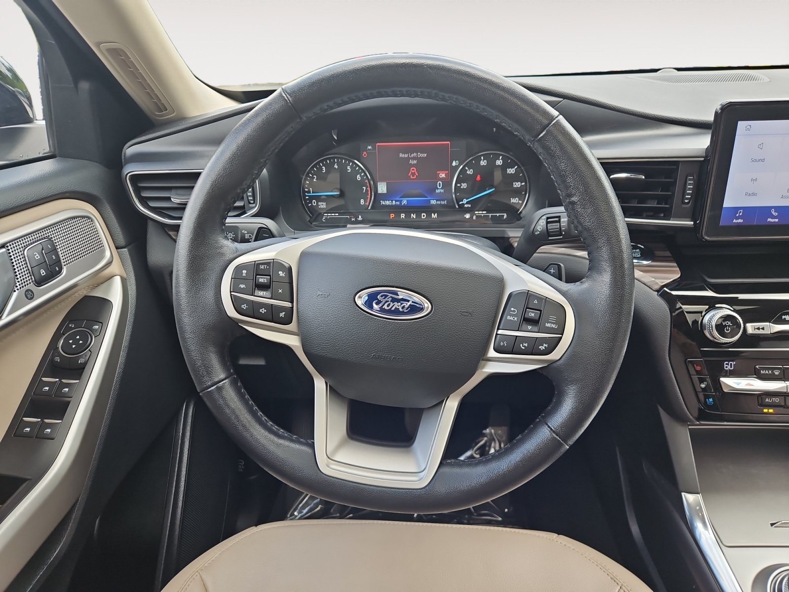 Used 2021 Ford Explorer Limited w/ Equipment Group 301A AWD/4WD image 12