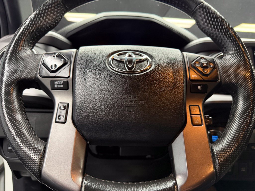 Used 2020 Toyota Tacoma TRD Sport w/ Technology Package AWD/4WD image 23
