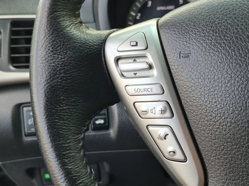 Used 2014 Nissan Sentra SL w/ Premium Package FWD image 15