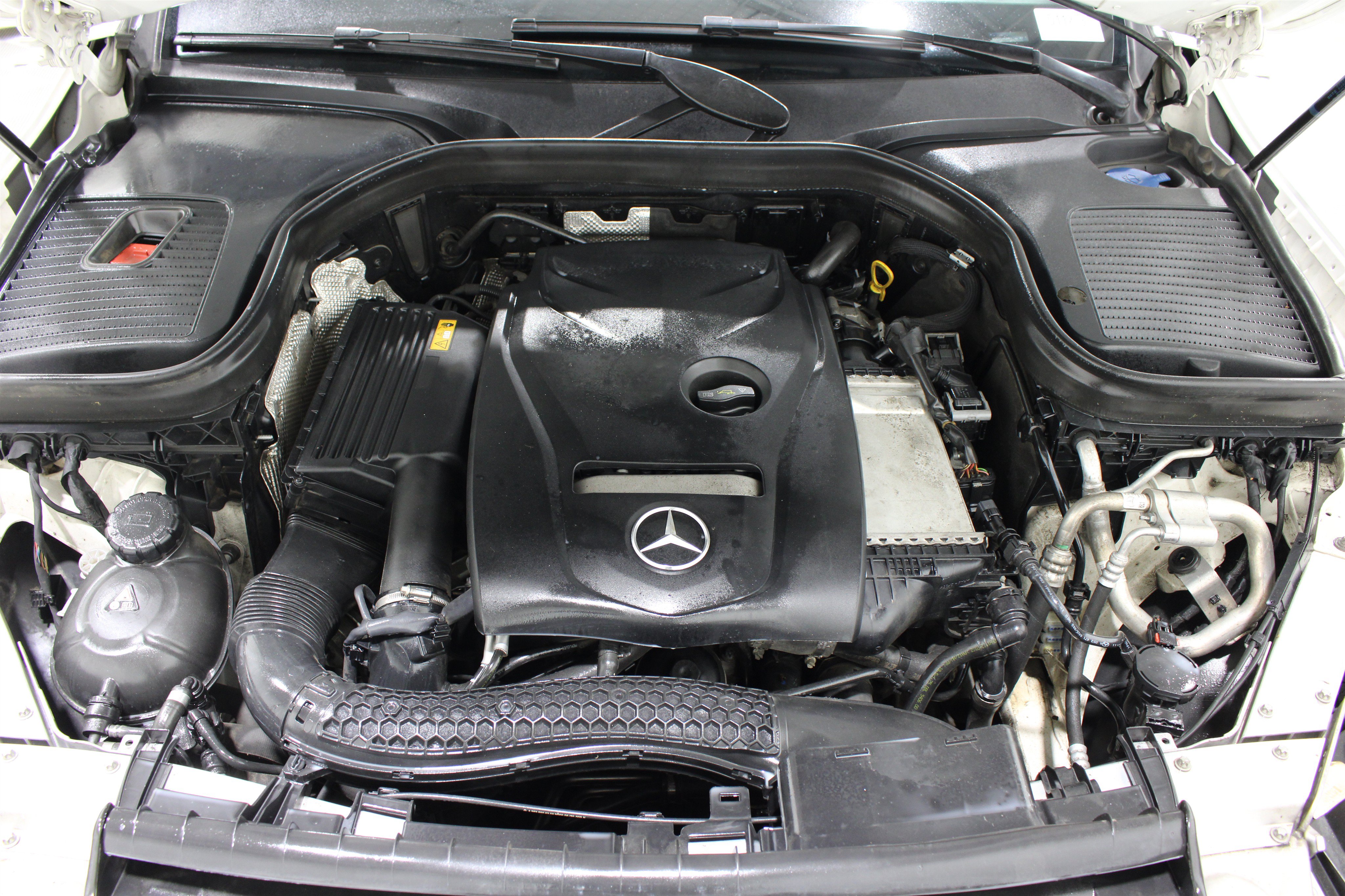 Used 2019 Mercedes-Benz GLC 300 4MATIC image 41