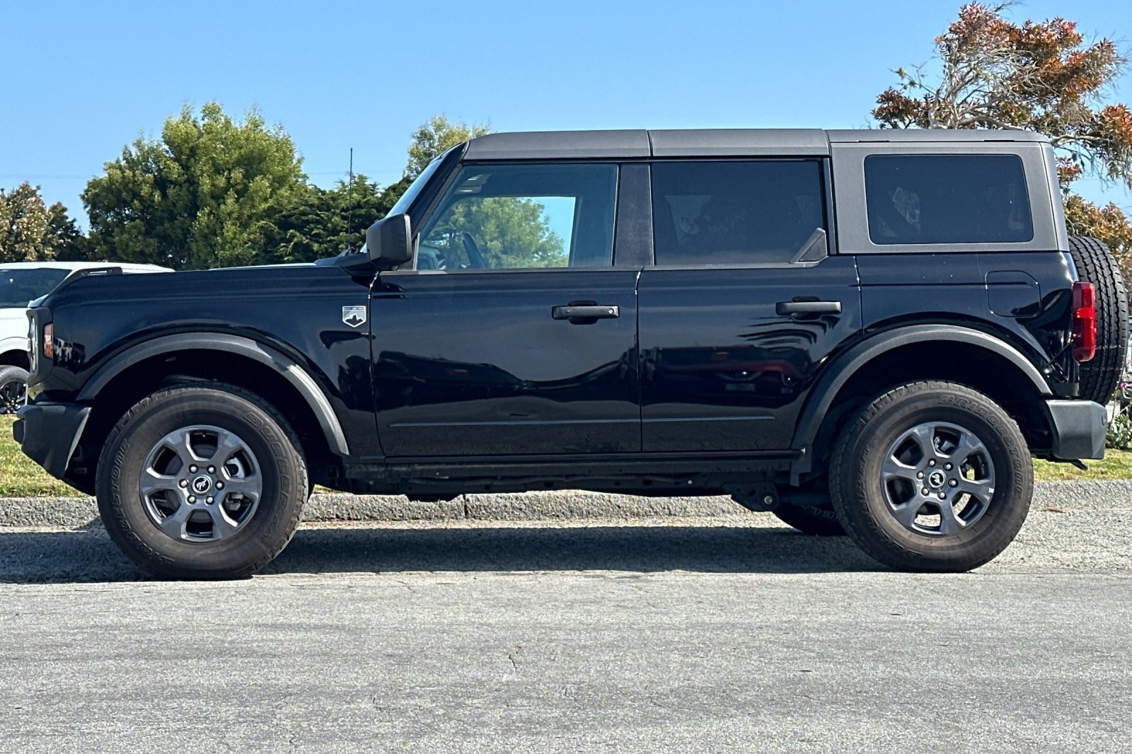 Used 2025 Ford Bronco Big Bend AWD/4WD image 2