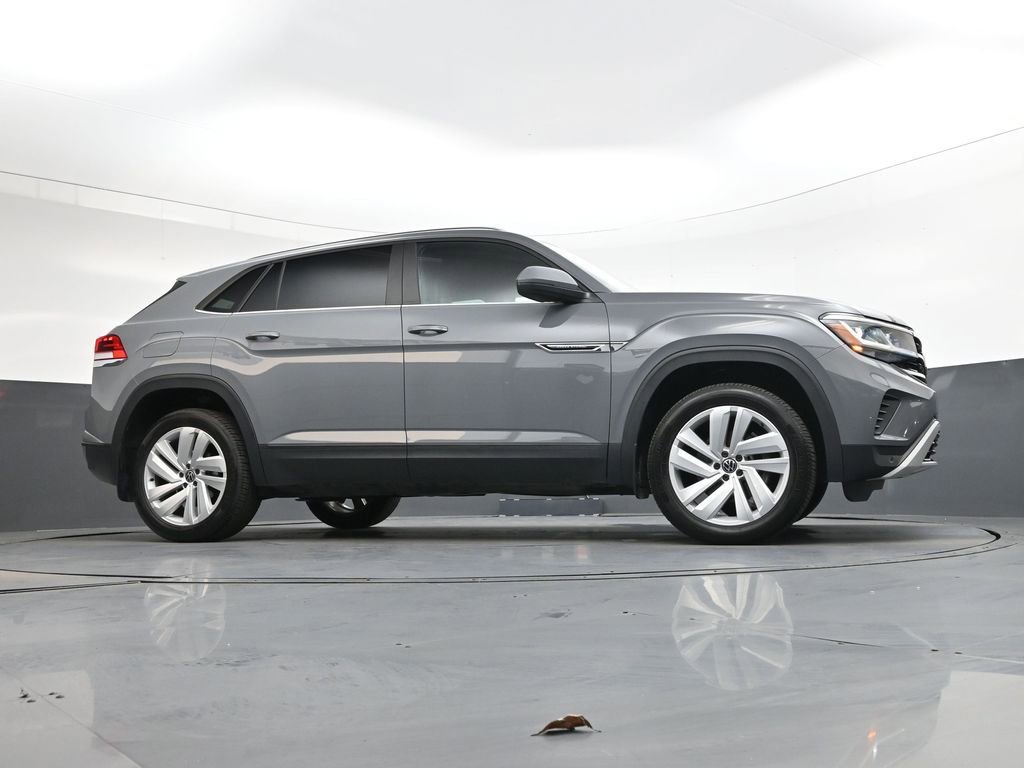 Used 2022 Volkswagen Atlas Cross Sport SE w/ Panoramic Sunroof Package image 36