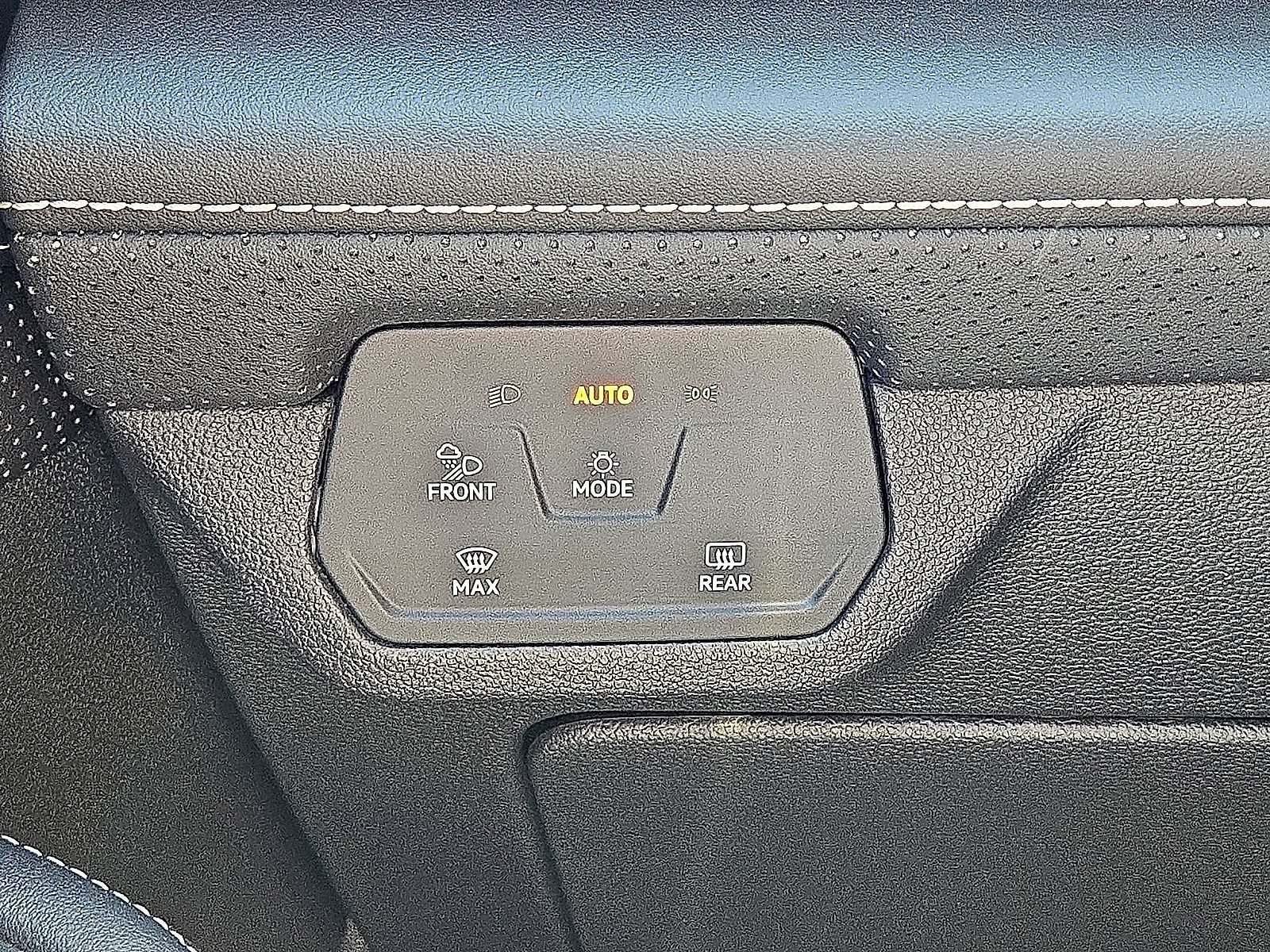 Used 2026 Volkswagen Atlas Cross Sport SE FWD image 25