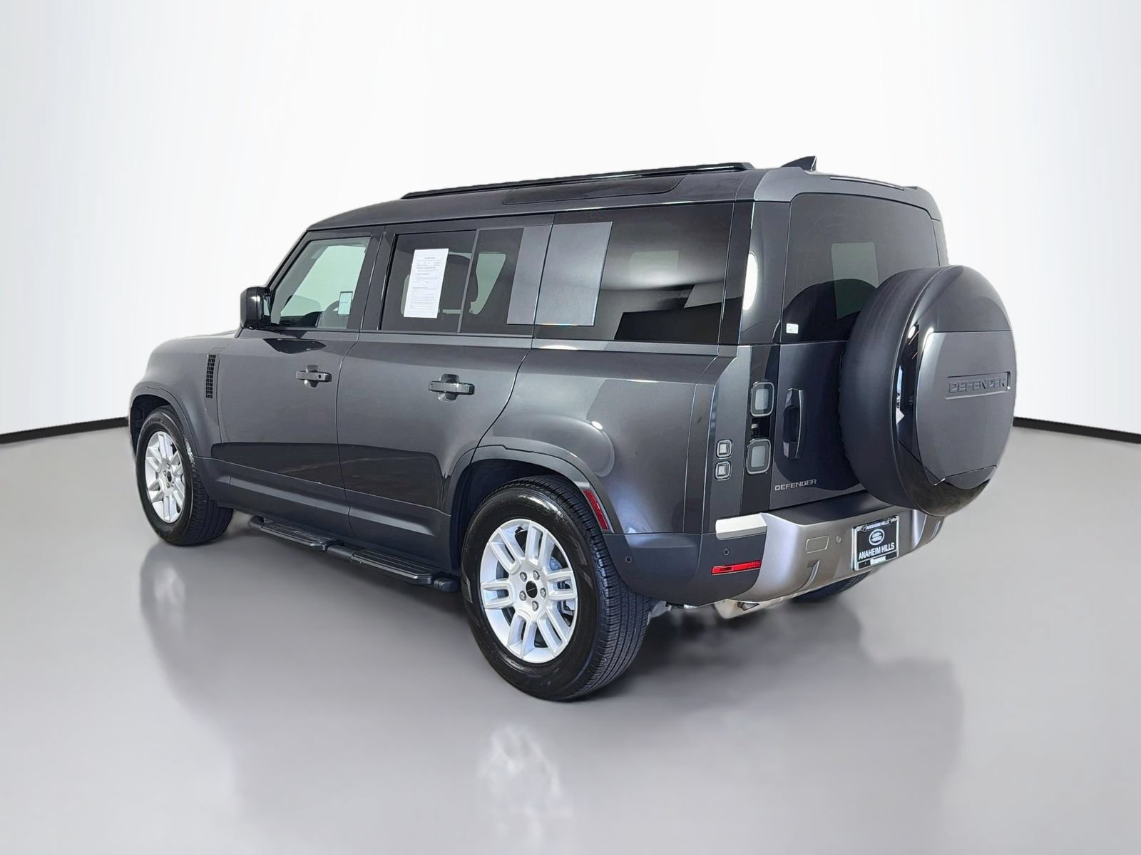 Used 2026 Land Rover Defender 110 S AWD/4WD image 3