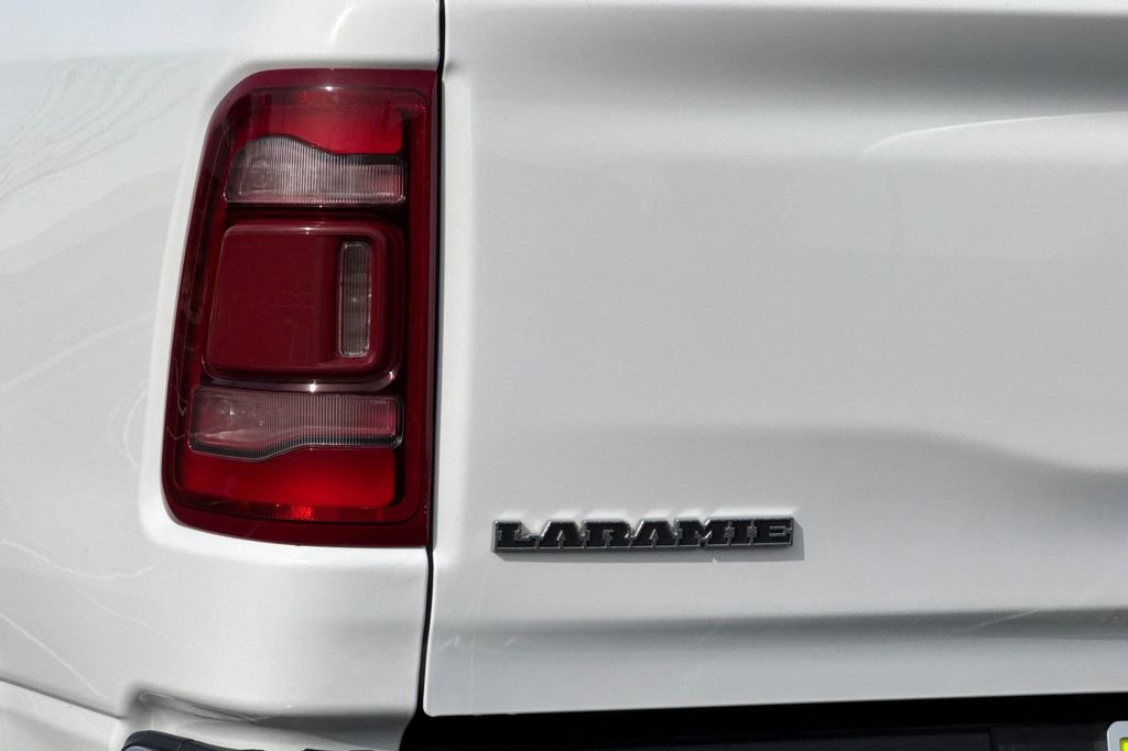 Used 2024 RAM 1500 Laramie image 12