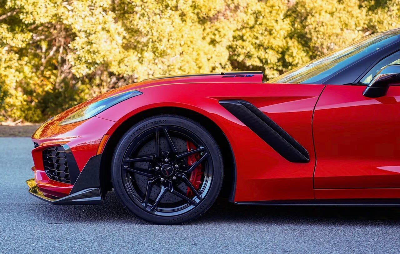 Used 2019 Chevrolet Corvette ZR1 image 4