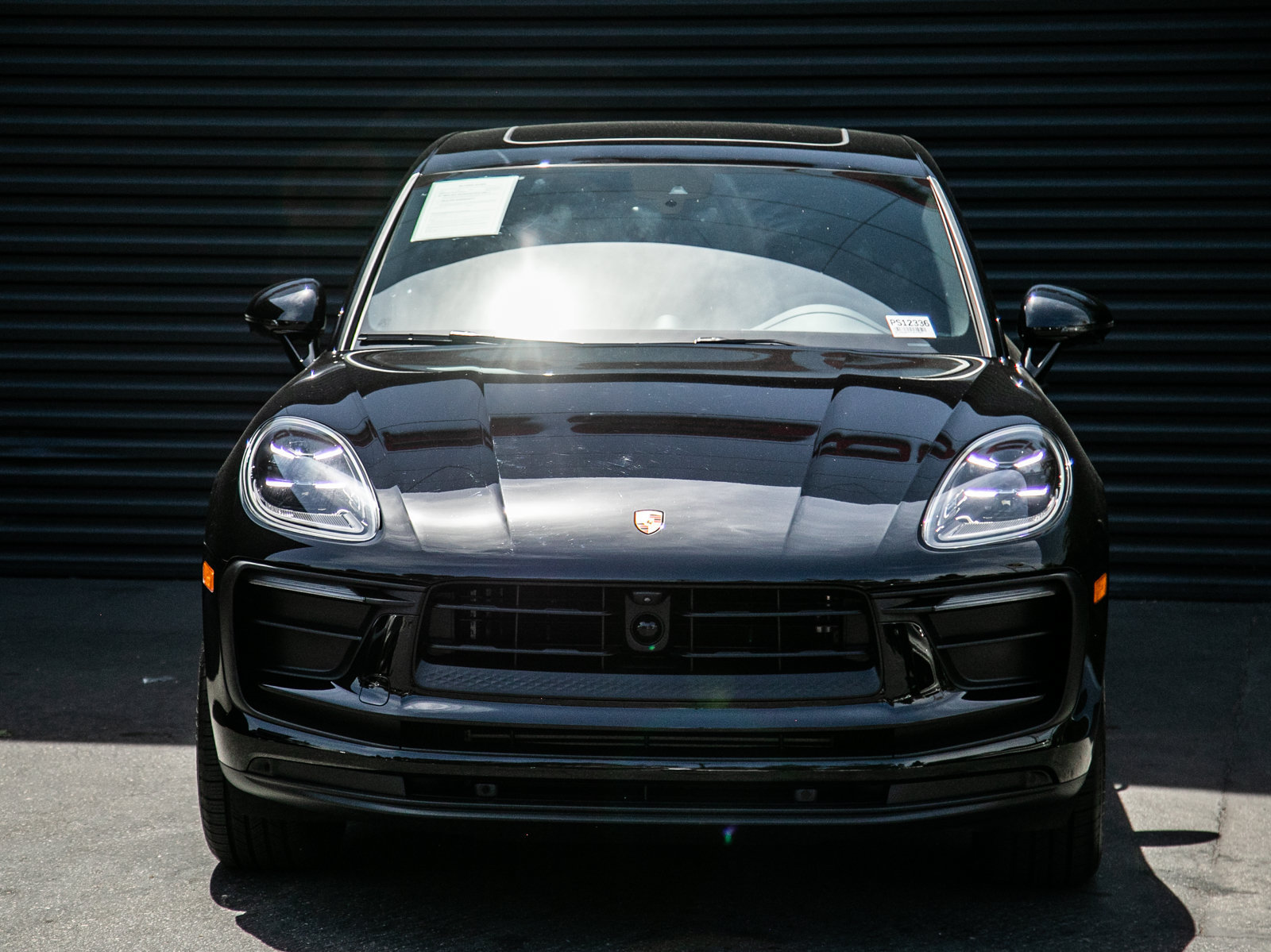 Certified 2026 Porsche Macan AWD/4WD image 7
