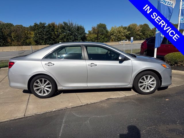 Used 2014 Toyota Camry XLE w/ Leather Package FWD image 3