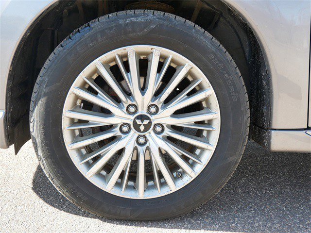 Used 2019 Mitsubishi Outlander SEL image 9