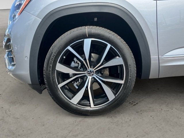New 2025 Volkswagen Atlas Cross Sport SEL Premium R-Line image 15