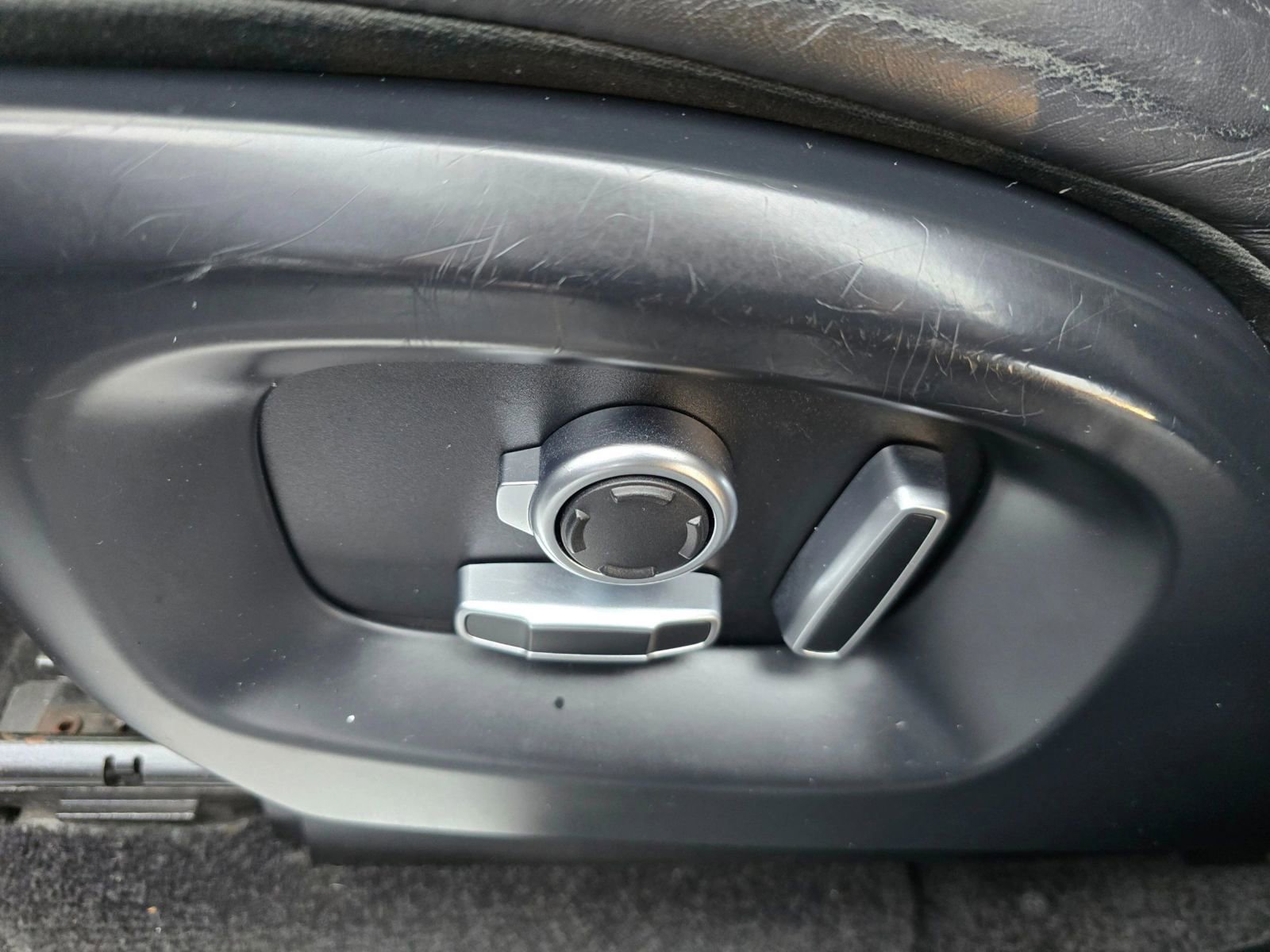 Used 2016 Land Rover Range Rover Supercharged image 22