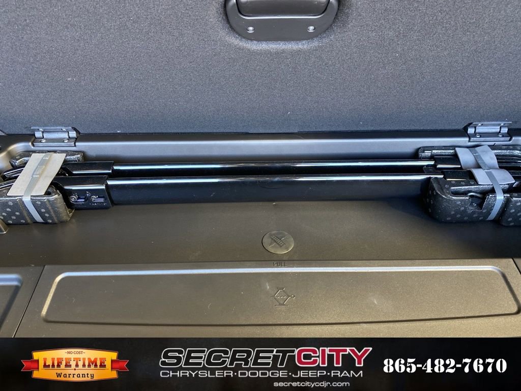 New 2026 Jeep Grand Wagoneer 4WD image 32